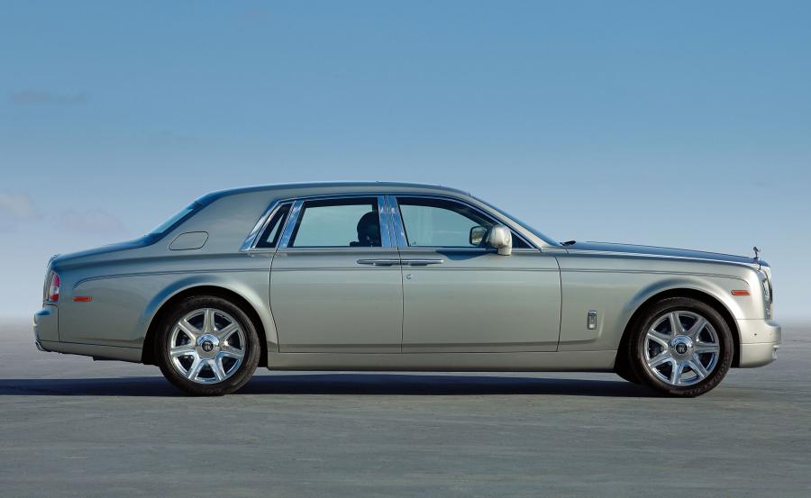  Rolls-Royce Phantom 2012 года  (фото 17 из 38)